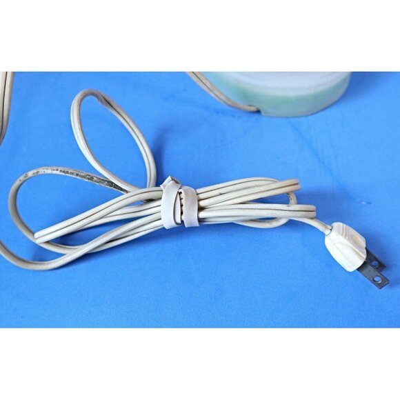 Vintage Depression Glass Lamp Flowers Satin Glass - Picture 4 of 5